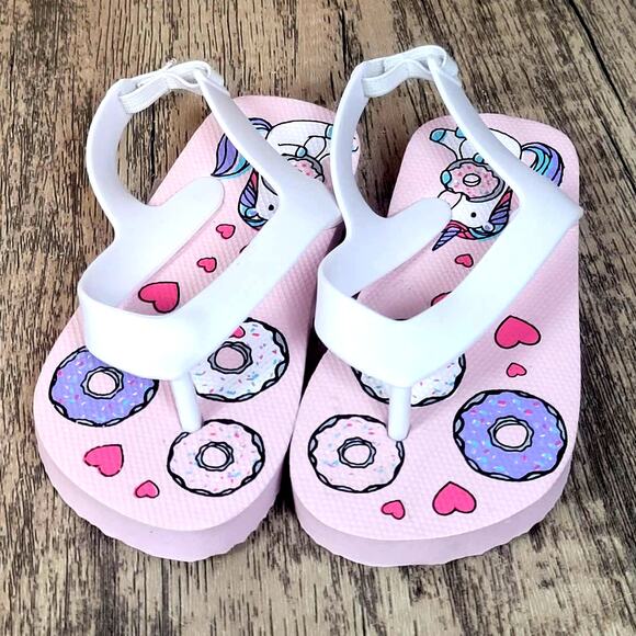 Cute Bundle of Kids Summer Flip Flops Size S (5) NWOT - Picture 2 of 7